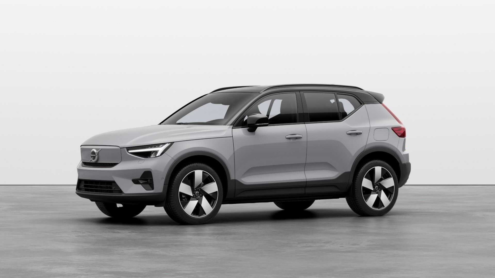 Νέα Volvo XC40 και C40 Recharge: Πίσω κίνηση και έως 62 km μεγαλύτερη αυτονομία