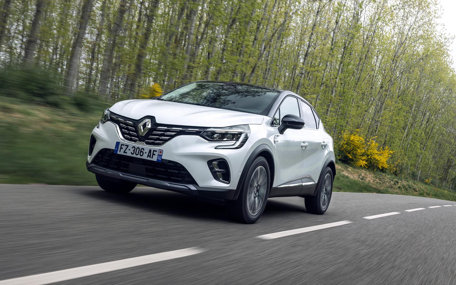 Δοκιμή Renault Captur E-Tech: Φουλ υβριδικό με 145 ίππους και 5 lt/100 km κατανάλωση!