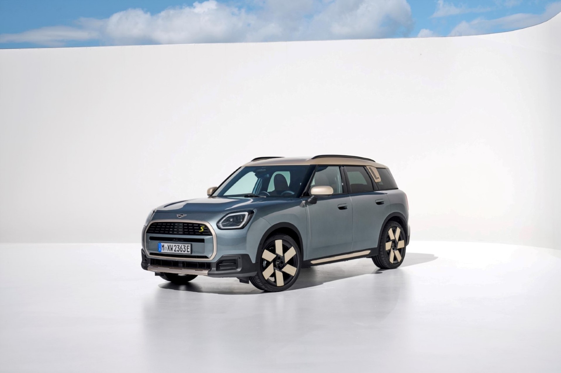 MINI Cooper και MINI Countryman: Εντελώς νέα, αμιγώς ηλεκτρικά [videos]