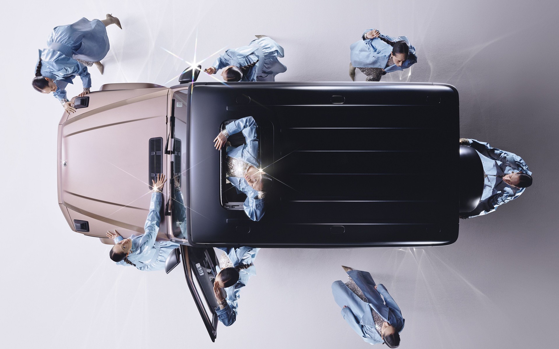 Η Mercedes G-Class γέμισε διαμάντια - Το ακριβότερο δώρο Αγ. Βαλεντίνου!