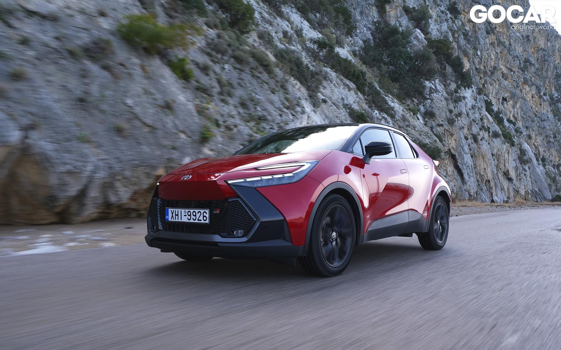 Δοκιμή Toyota C-HR 2.0 HEV AWD-i: Βελούδινη επανάσταση