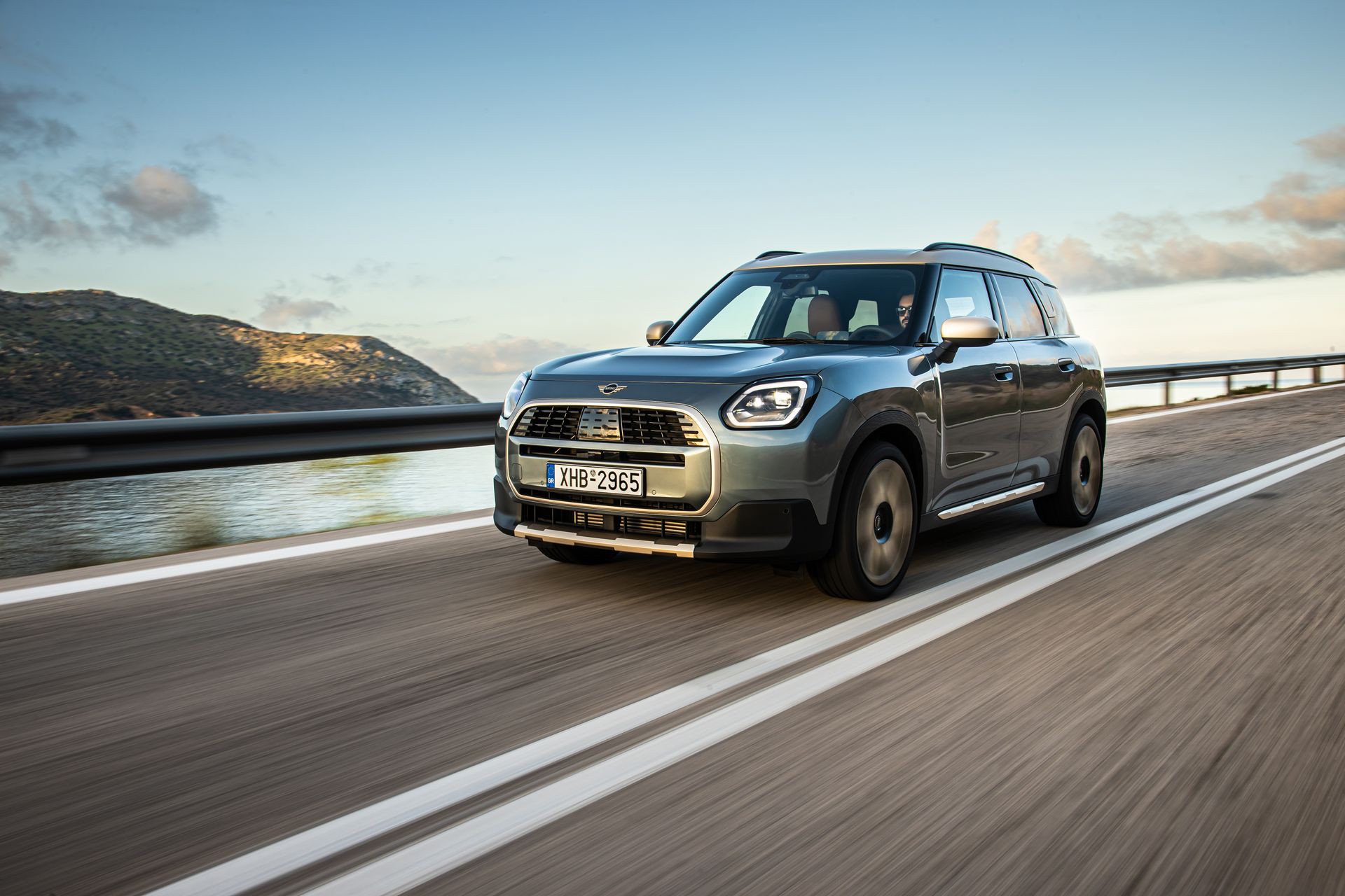 Οδηγούμε στην Ελλάδα το νέο MINI Countryman C των 170 ίππων