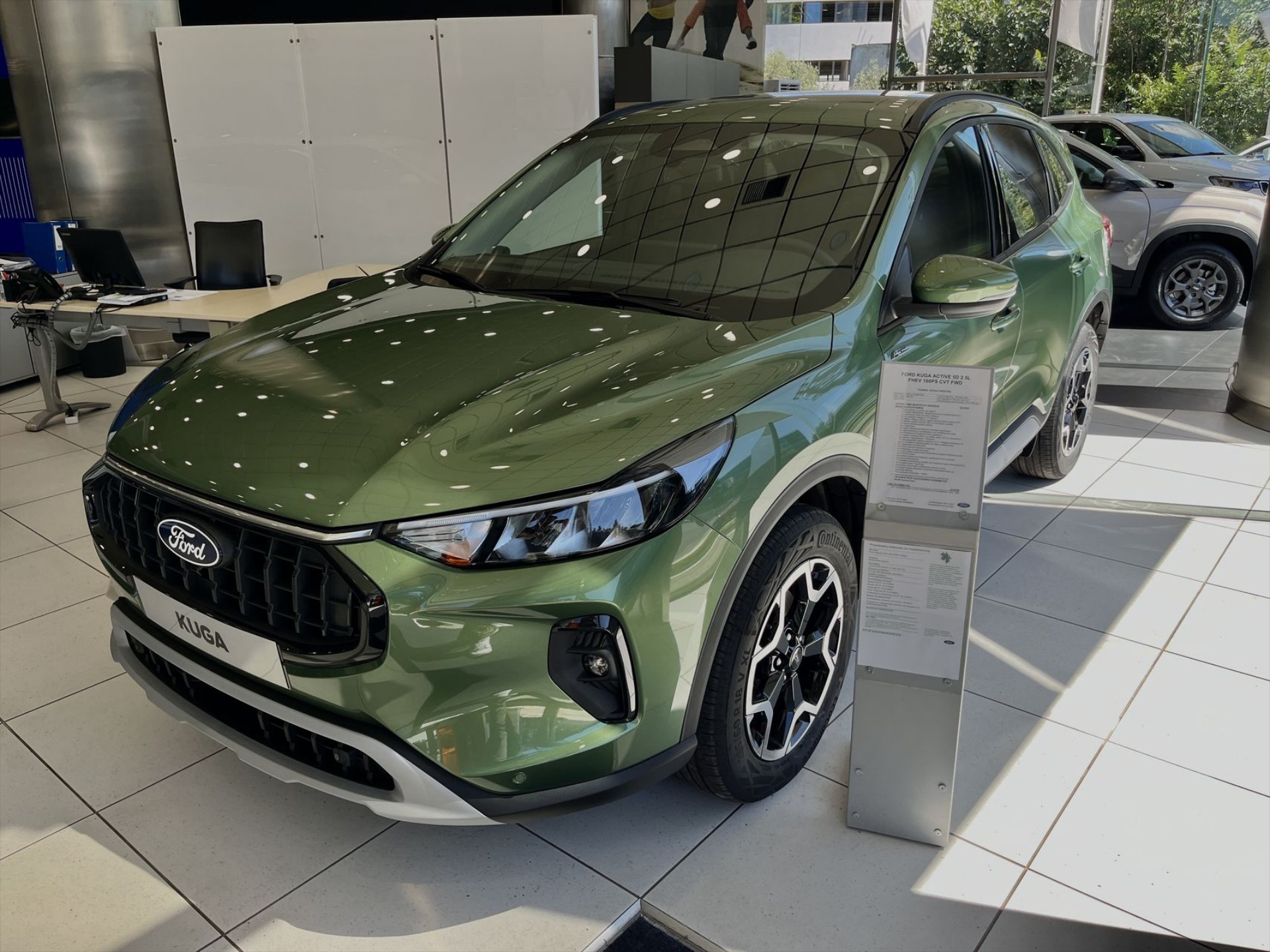 Έφτασε στις ελληνικές εκθέσεις το νέο Ford Kuga – Τιμές