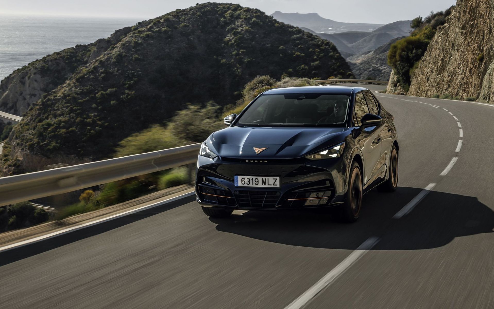 Οδηγούμε τα νέα CUPRA Tavascan VZ και Born VZ στη Βαρκελώνη