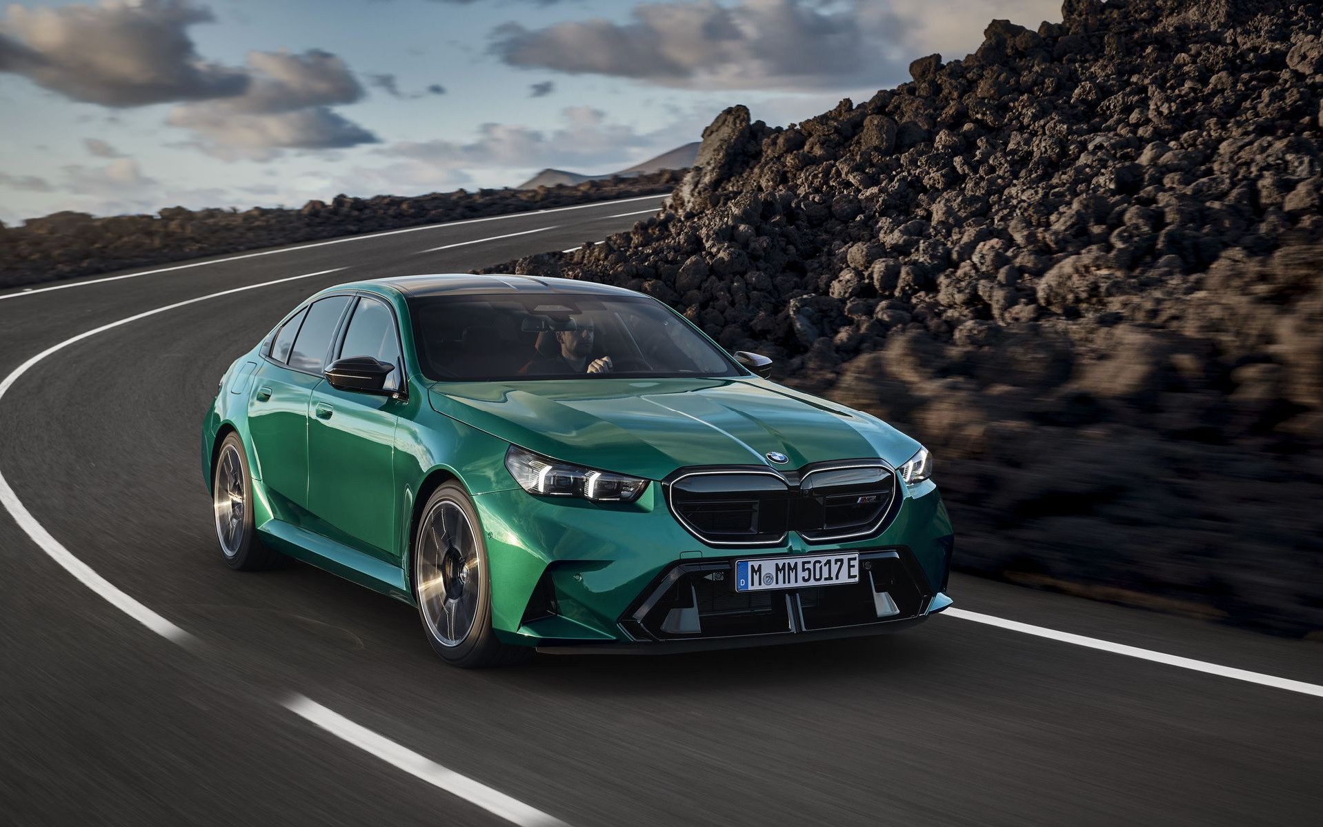 <br />
<b>Notice</b>: Undefined property: stdClass::$title in <b>/home/www3gocar/public_html/templates/t2024/ice_c/9a1326b63621589c2d0ae49576f7df8a09573c42_0.file.box.featured.tpl.php</b> on line <b>89</b><br />