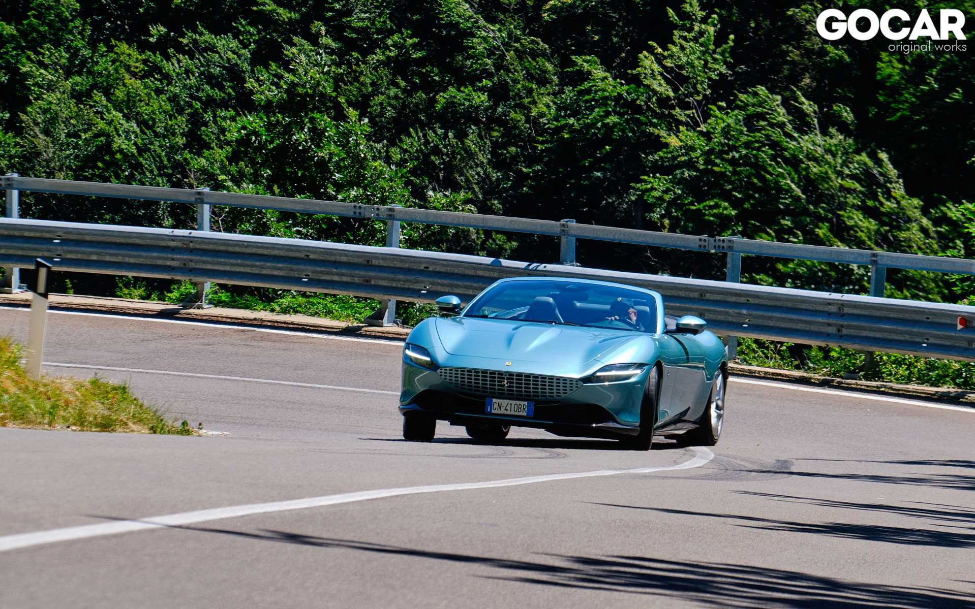 Οδηγούμε τη Ferrari Roma Spider: Έκπληξη!