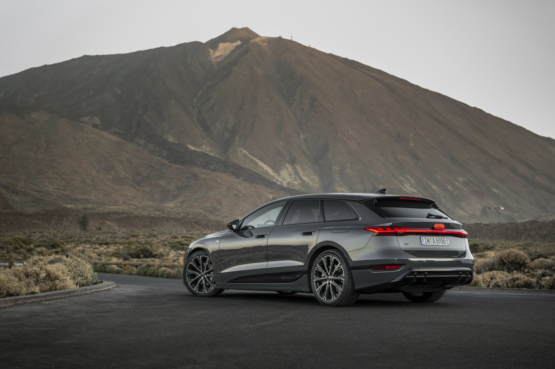 <br />
<b>Notice</b>:  Undefined property: stdClass::$title in <b>/home/www3gocar/public_html/templates/t2024/ice_c/9a1326b63621589c2d0ae49576f7df8a09573c42_0.file.box.featured.tpl.php</b> on line <b>89</b><br />
