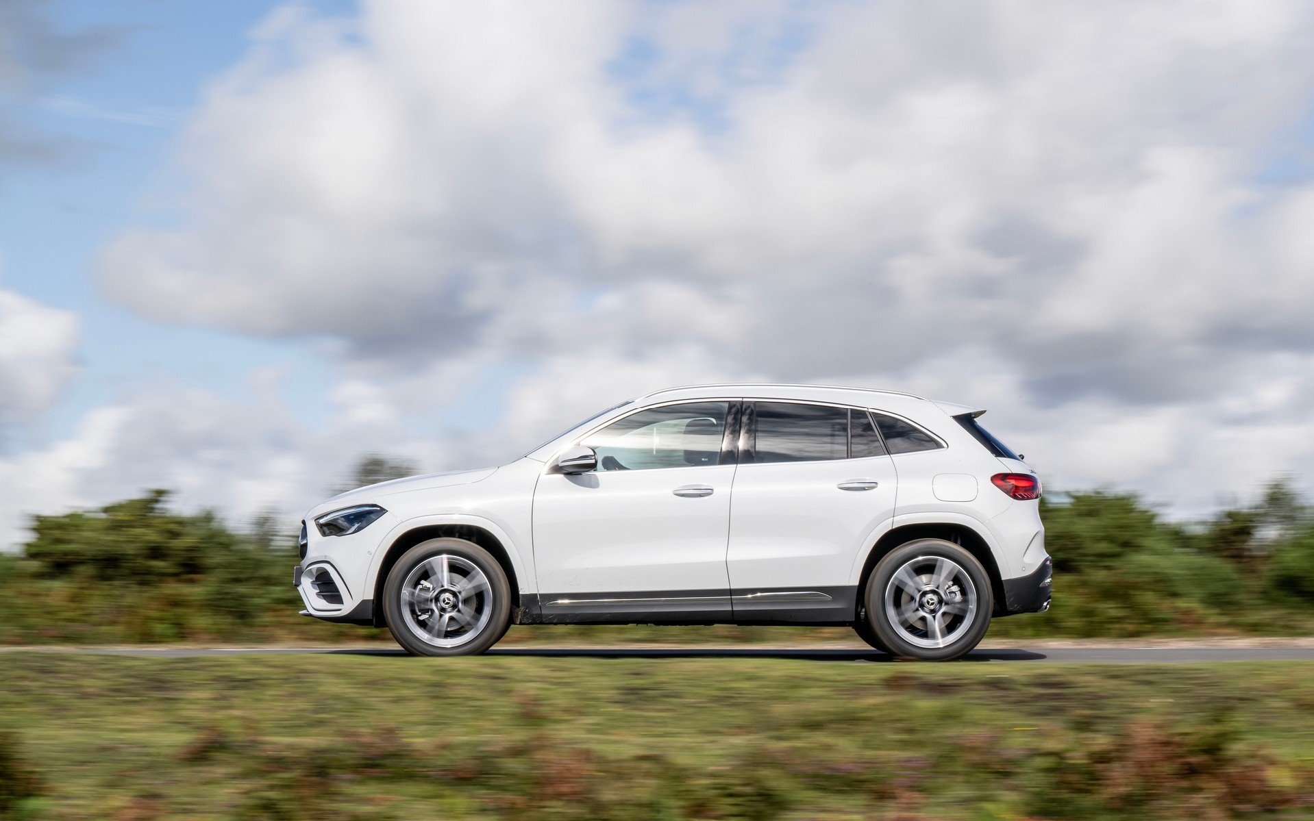 Mercedes-Benz GLA: Με 218 ίππους και 1,1 lt/100 km αλλάζει την έννοια της αποδοτικότητας