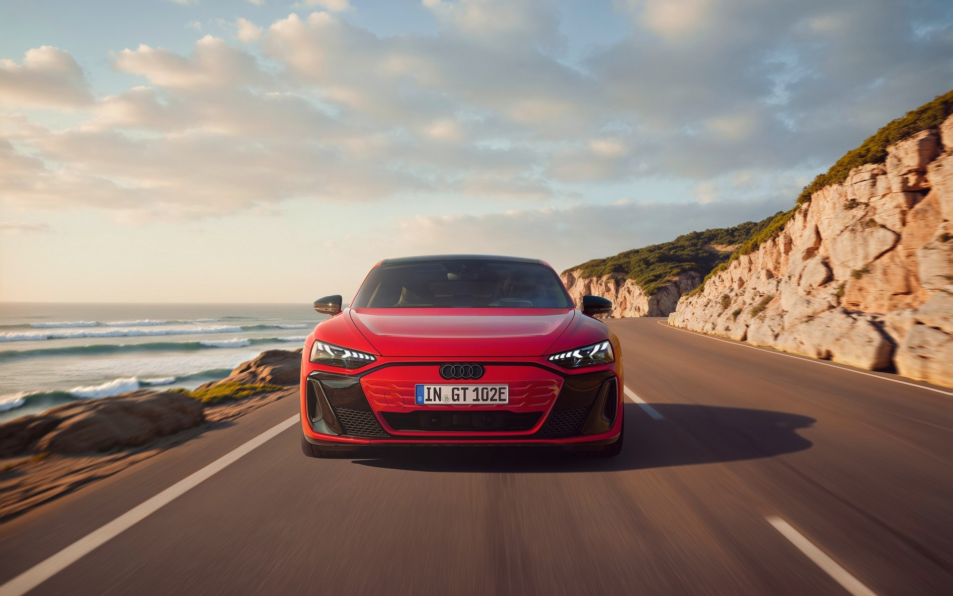 Έφτασε το ονειρικό Audi των 585 ίππων - Με τιμή πάνω από 100.000 ευρώ