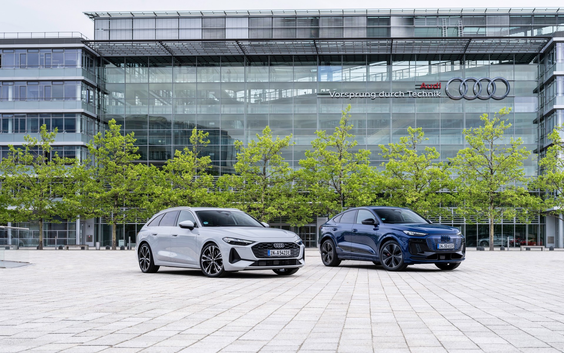 Οδηγούμε στη Γερμανία το νέο Audi A5 e-Hybrid και το νέο Audi Q6 e-tron Sportback