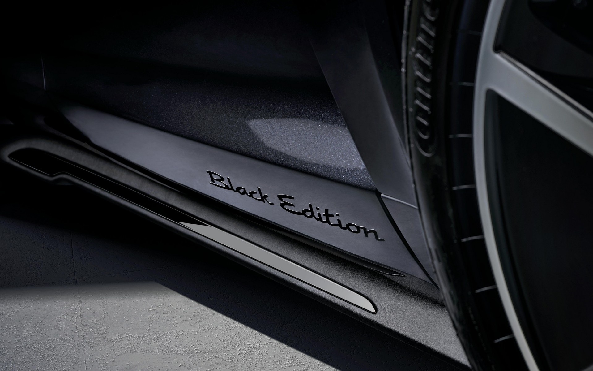 Porsche Black Edition: Ποια μοντέλα αφορά – Τιμή στην Ελλάδα