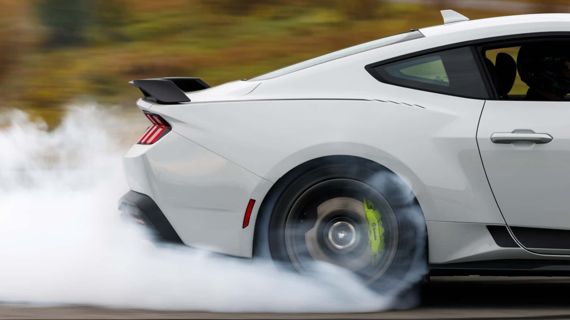 To πακέτο που μετατρέπει τη Ford Mustang σε απόλυτο drift car! 