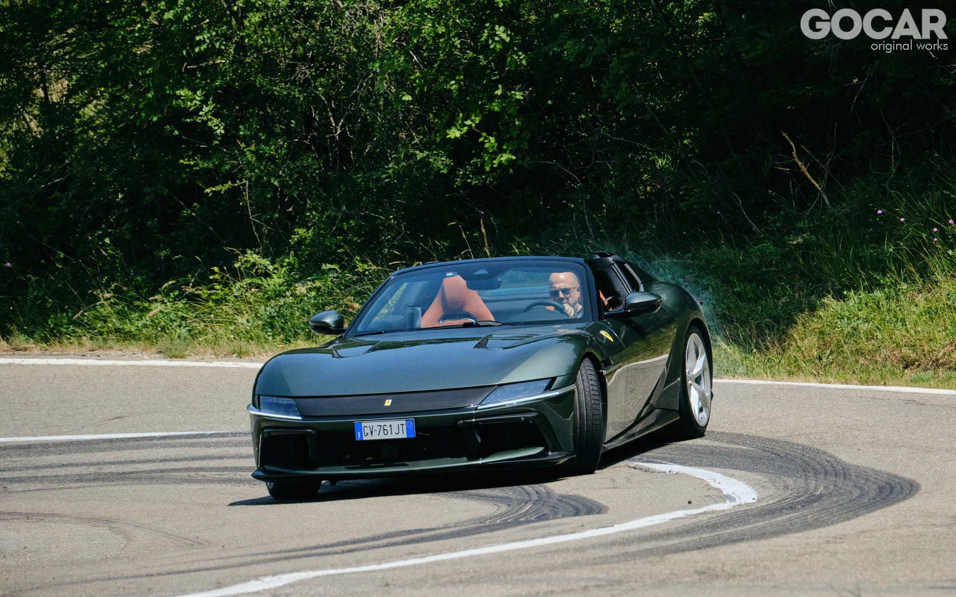 Οδηγούμε τη Ferrari 12Cilindri: Die Hard