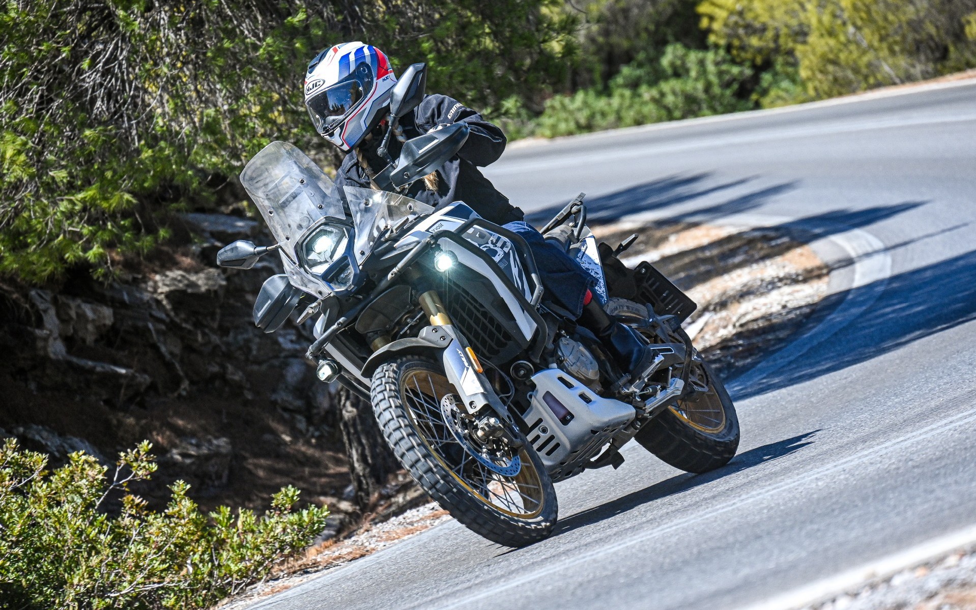 Οδηγούμε το Voge DS800X Rally
