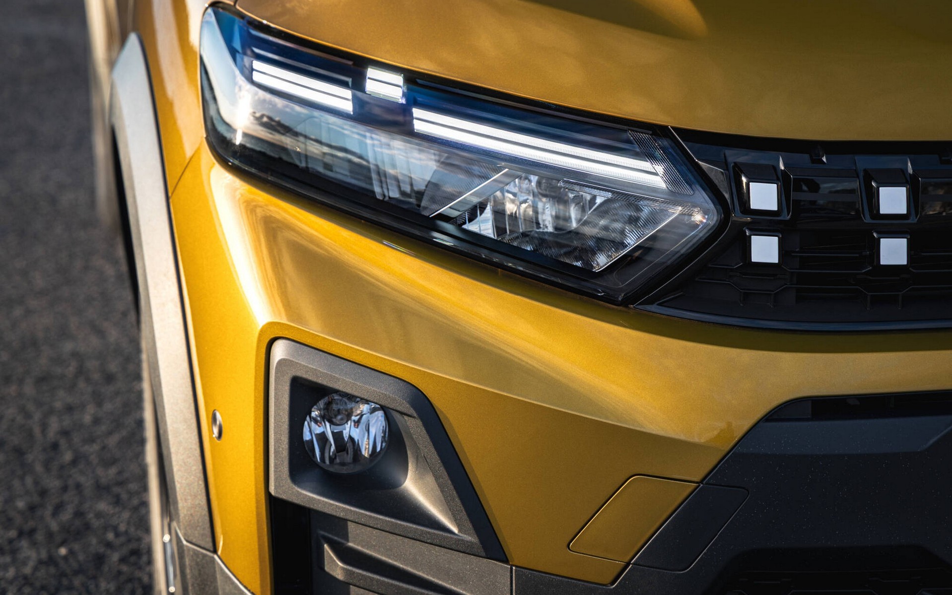 Τι αλλαγές έχει το Dacia των 15.950 ευρώ που ήρθε Ελλάδα;