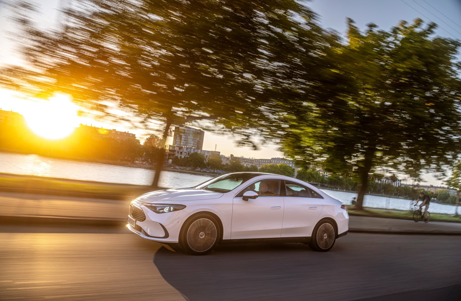 Πρωτοφανής ζήτηση για το αυτοκίνητο που ορίζει την επόμενη μέρα: Τη νέα Mercedes-Benz CLA