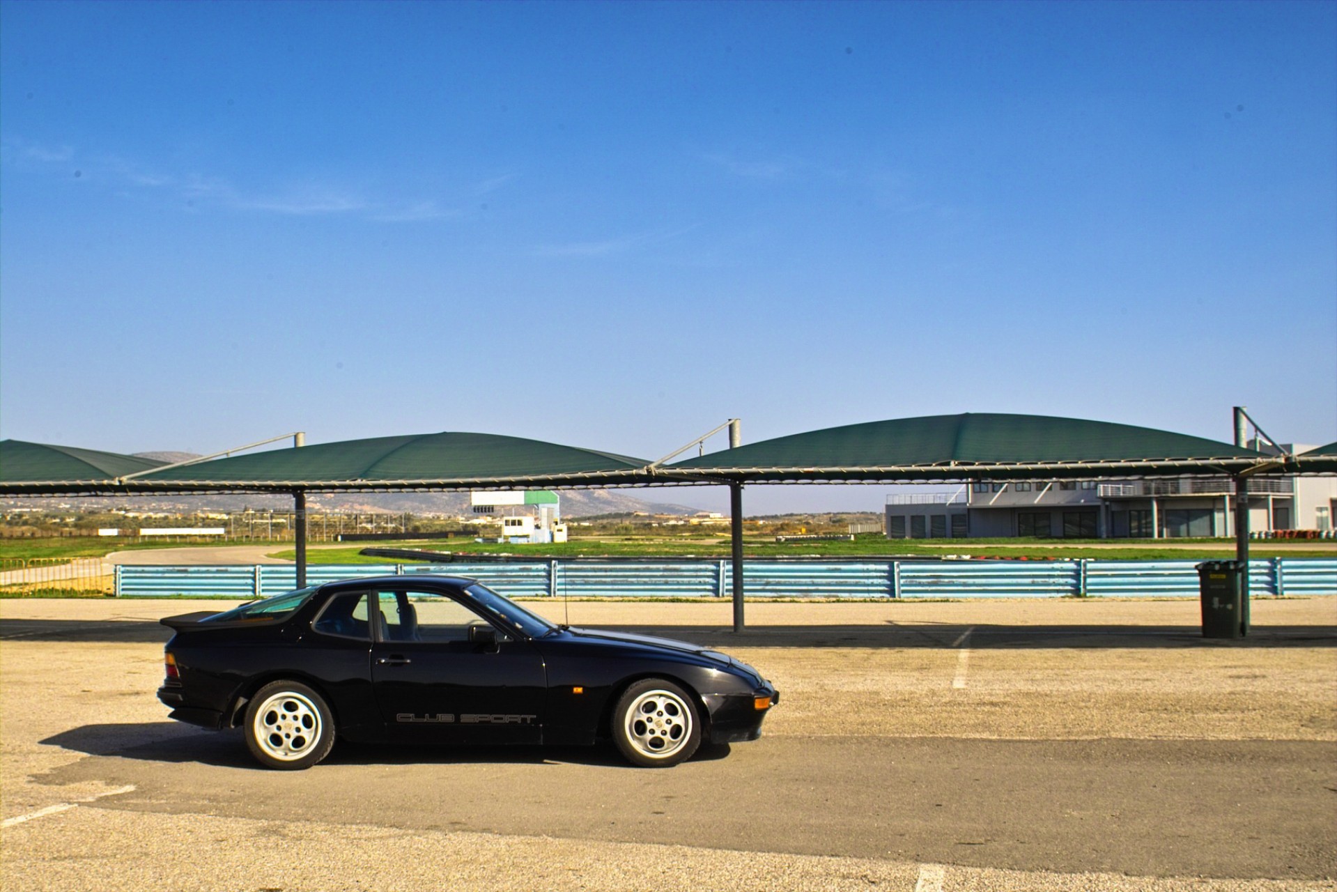 ΟΔΗΓΟΥΜΕ Porsche 944: Ένας ιδανικός και ανάξιος εραστής!