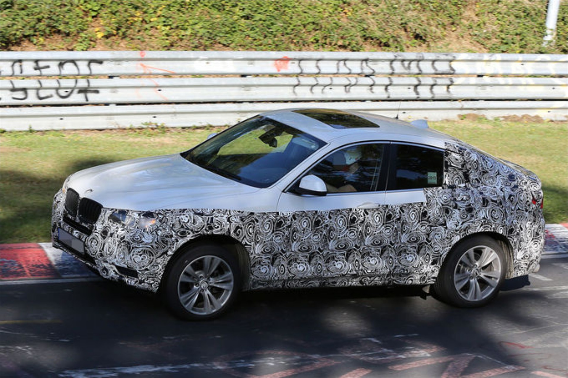 Έρχεται η νέα BMW X4