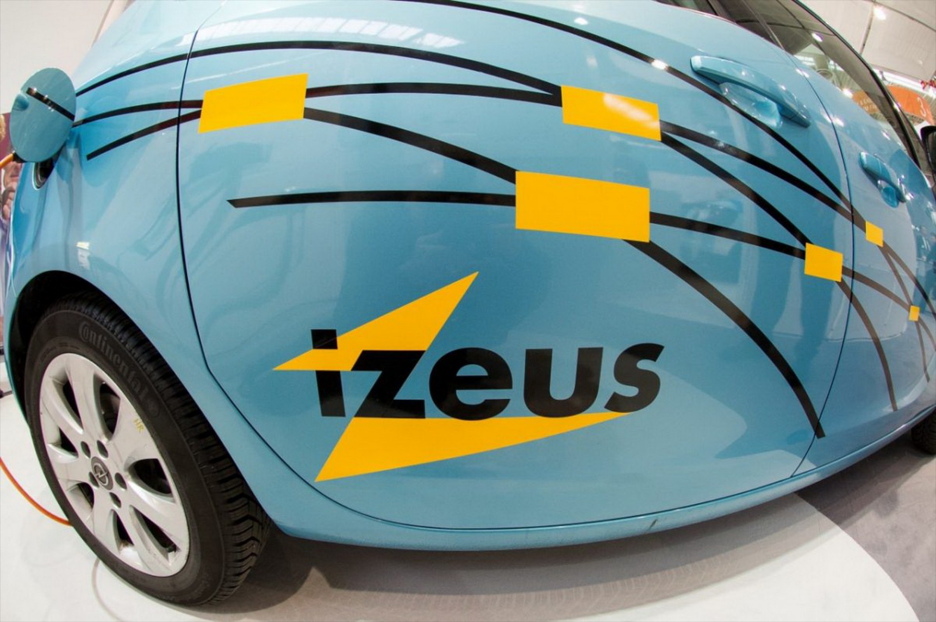 Opel Ampera & iZEUS