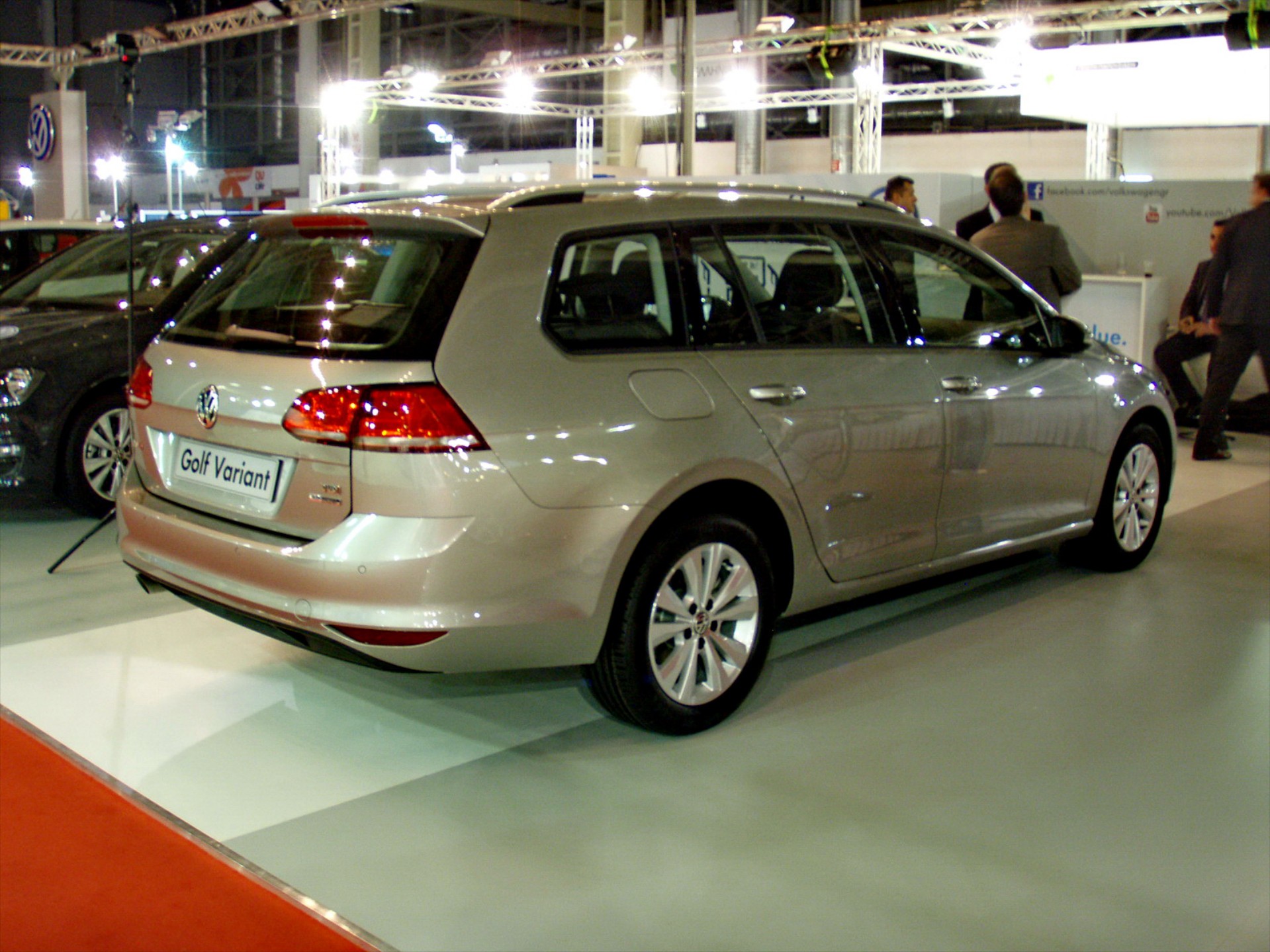 Volkswagen Golf Variant & Cross_up στο Athens Motor Show 2013