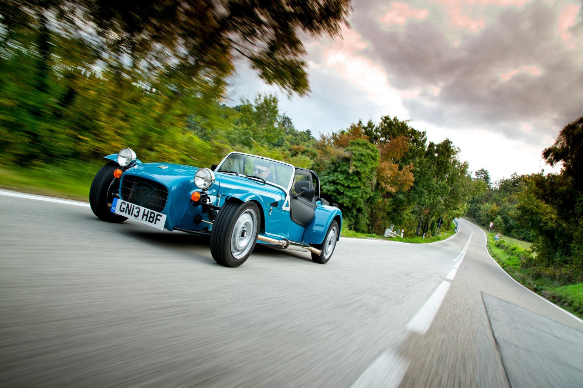 Caterham Seven 160: Λιγότερο = περισσότερο