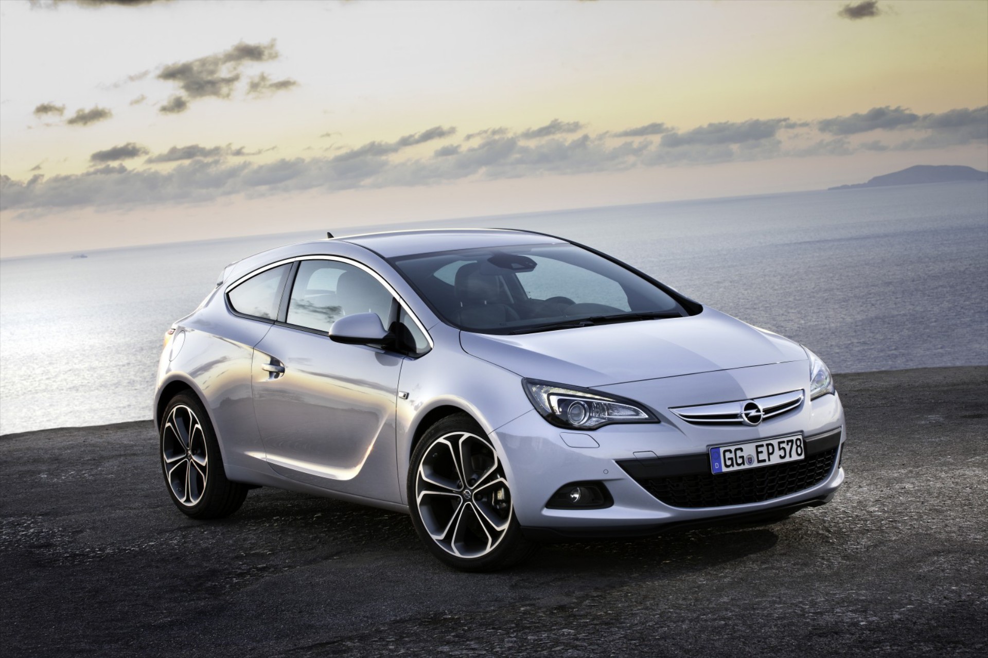 Запчасти opel astra gtc