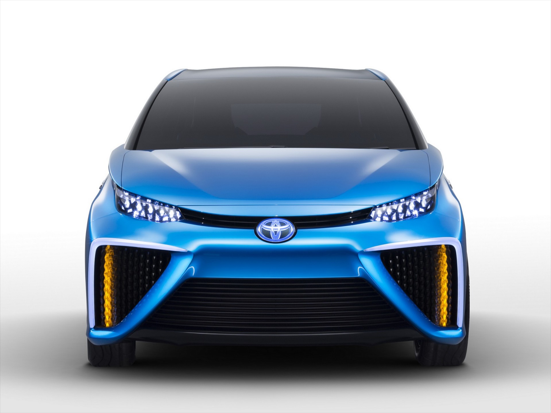 Toyota: Fuel Cells από το 2015