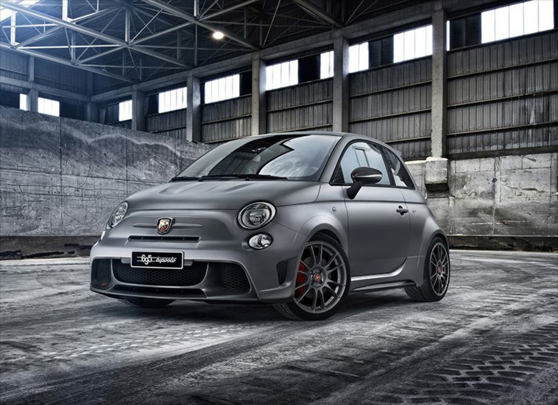 Abarth 695 biposto