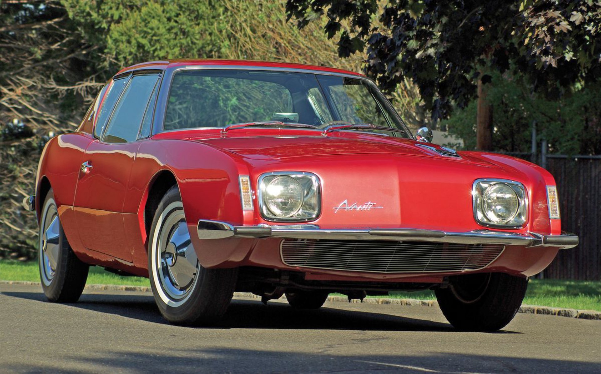 Studebaker Avanti: Personal luxury car
