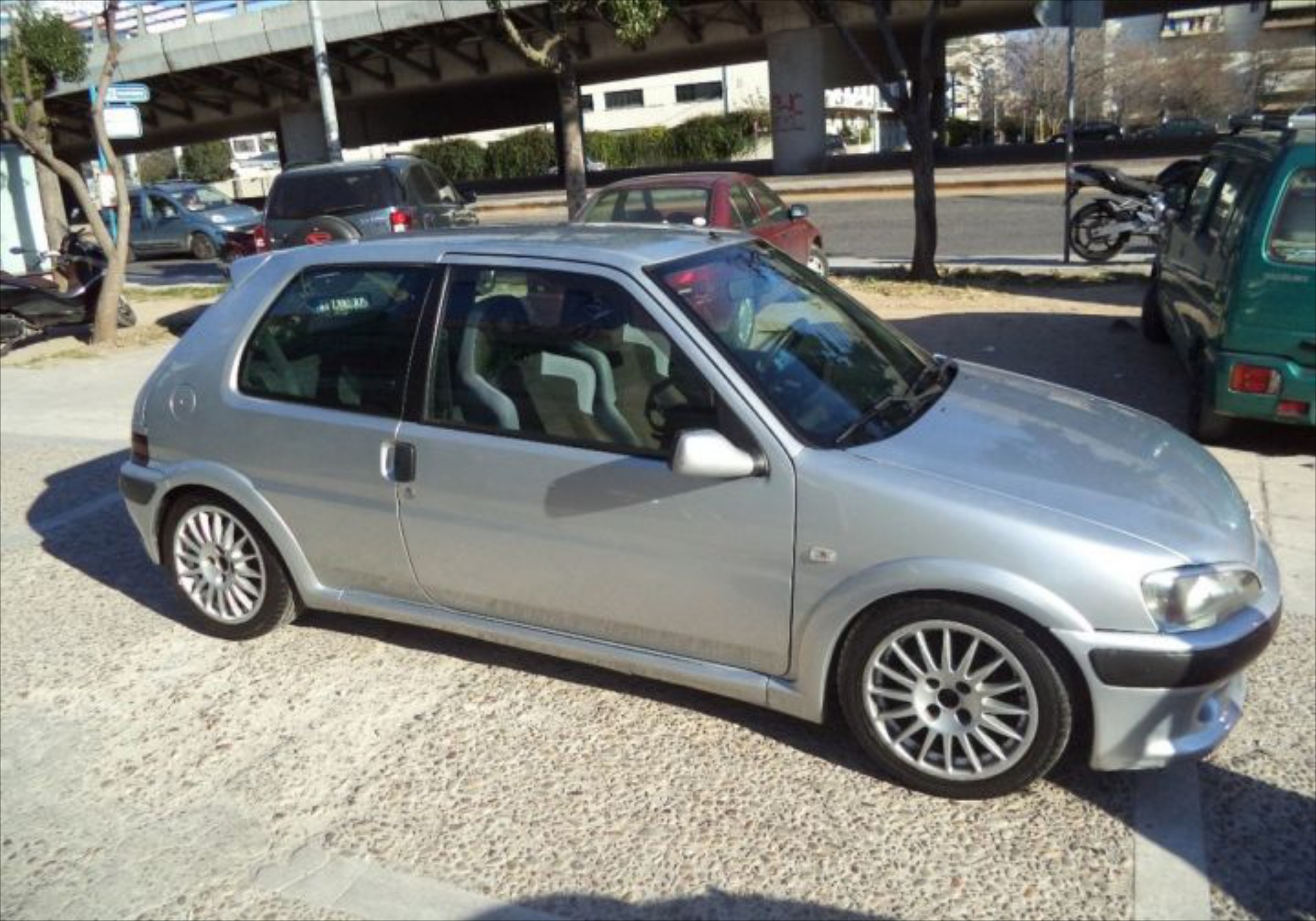 21 Σουπερμίνι 10ετίας μέχρι 3.000 ευρώ