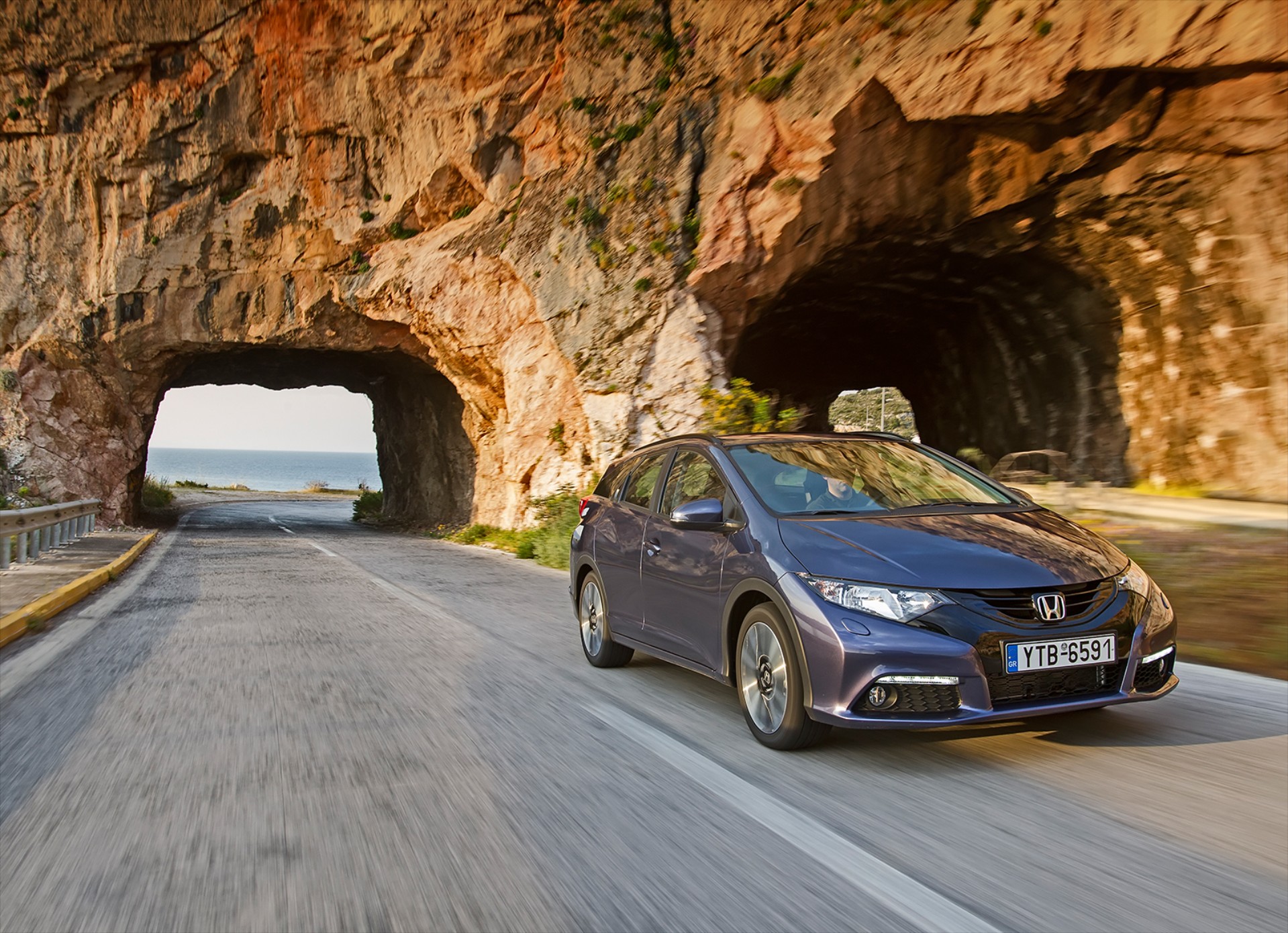 ΔΟΚΙΜΗ: Honda Civic Tourer 1.6 i-DTEC 120 PS