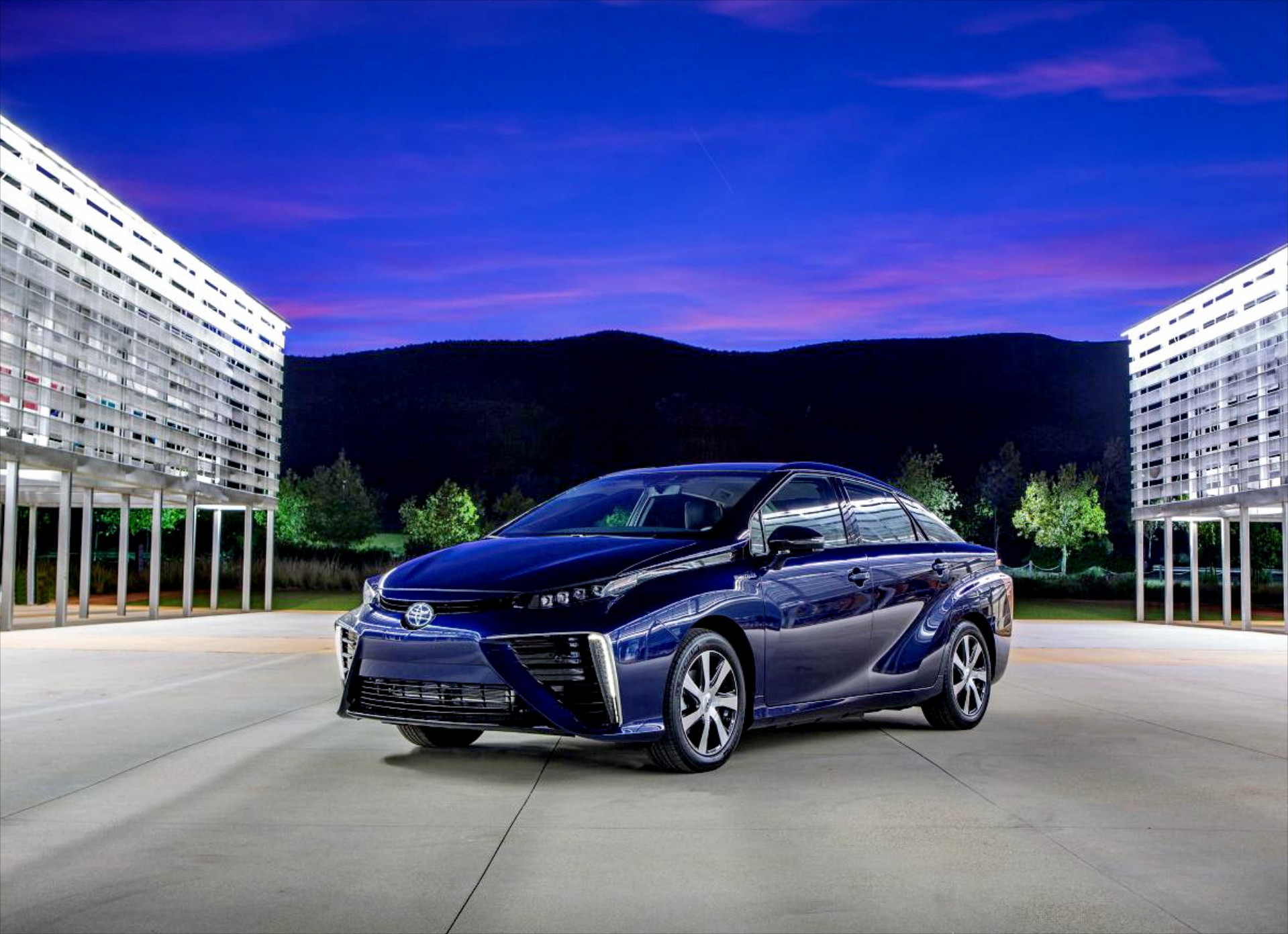 Toyota Mirai με κυψέλες υδρογόνου