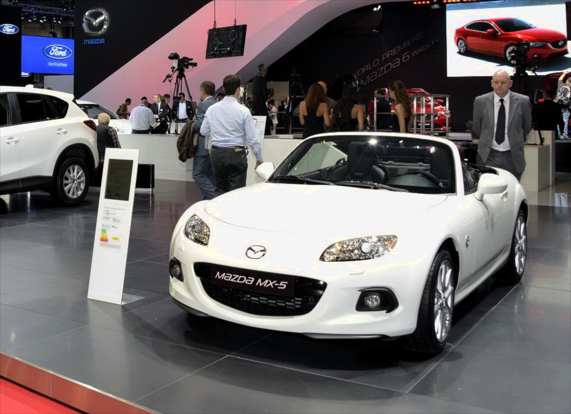 Ανανεωμένο Mazda MX-5
