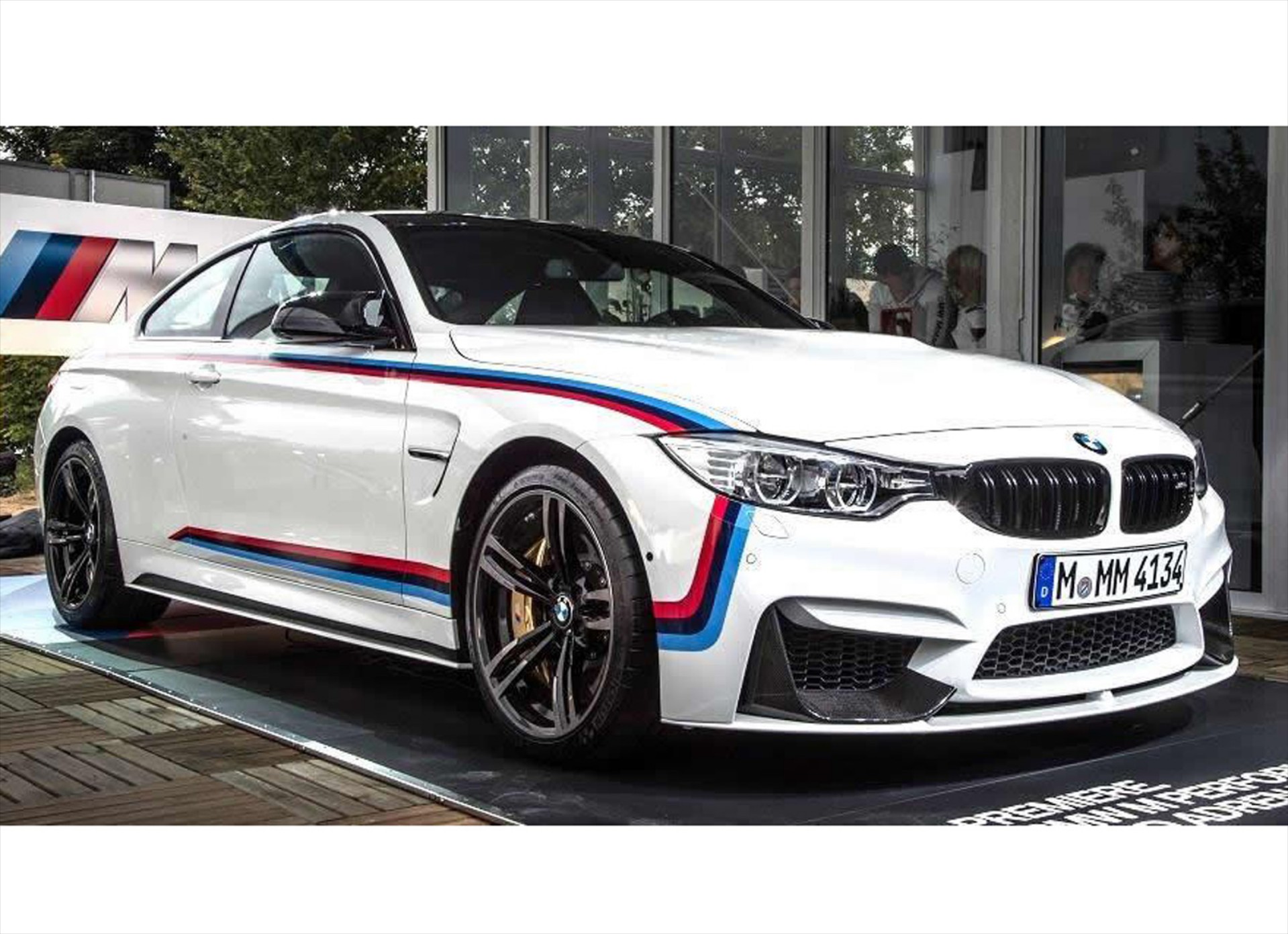 Η BMW M4 made by M Performance (VIDEO)