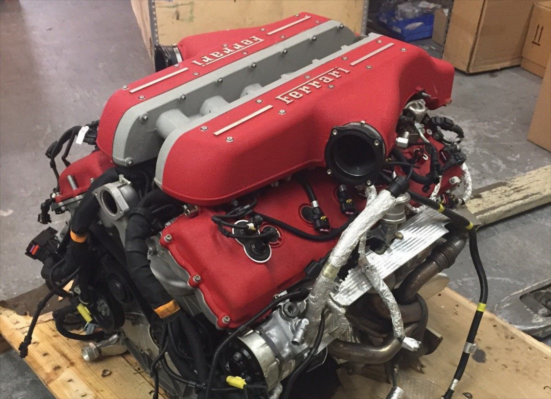 Ευκαιρία! Μεταχειρισμένο μοτέρ από Ferrari FF