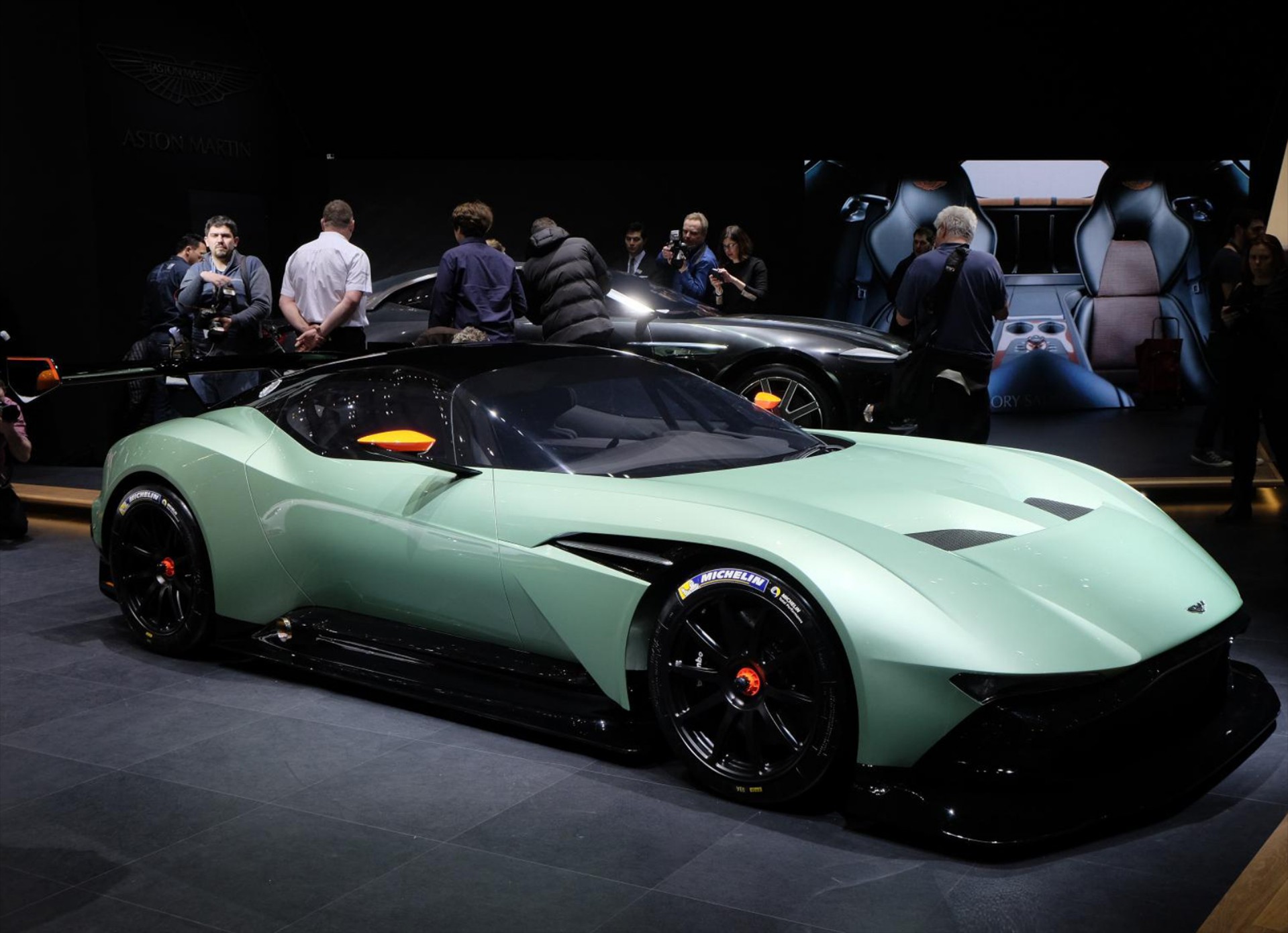 Η εντυπωσιακή Aston Martin Vulcan