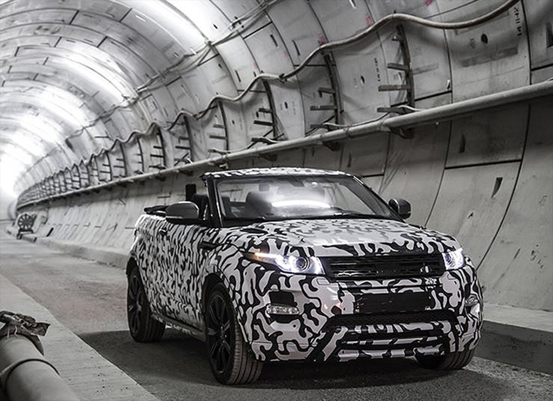 Στα σκαριά το «ανοιχτό» Evoque