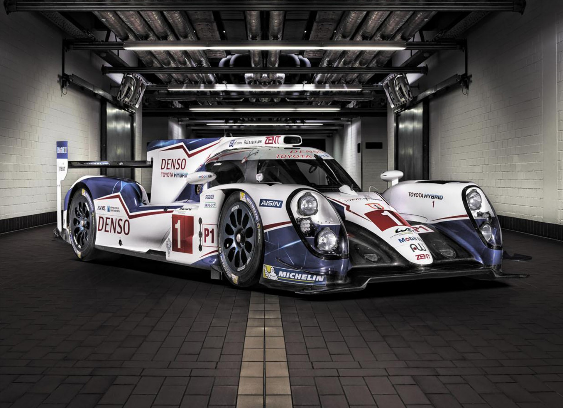 TS040 Hybrid: Το αγωνιστικό της Toyota