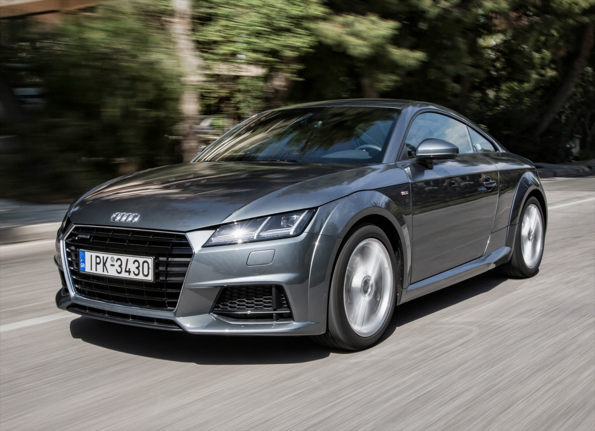 ΟΔΗΓΟΥΜΕ ΣΤΗΝ ΕΛΛΑΔΑ Audi TT Coupe