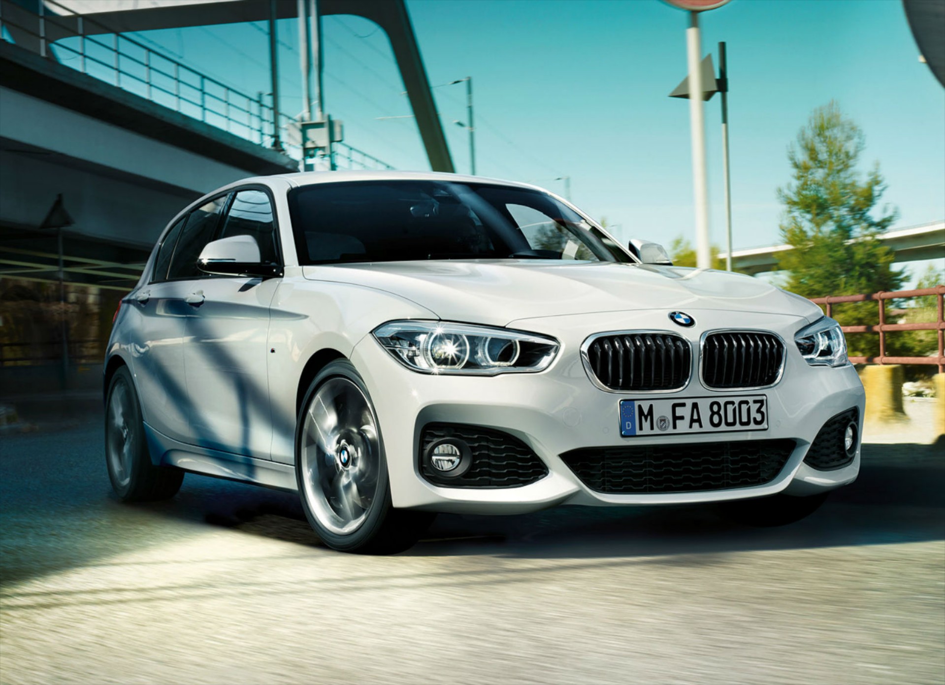 H ανανεωμένη BMW Σειρά 1 από 21.220 ευρώ