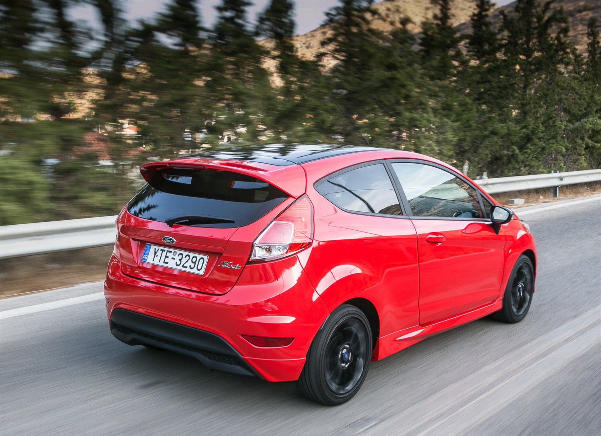 Ford Fiesta Red And Black Red Or Black 1000άρια με 140 ίππους και