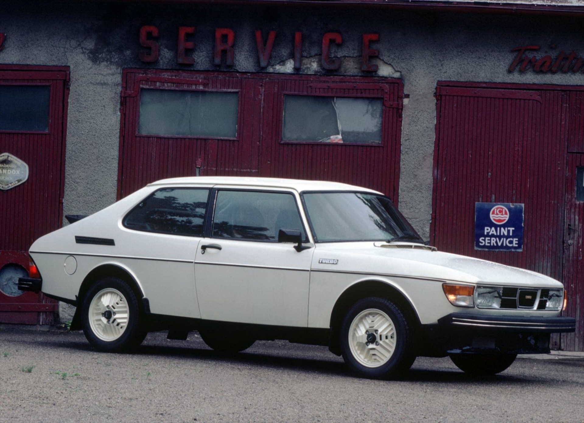 Saab 99 фото