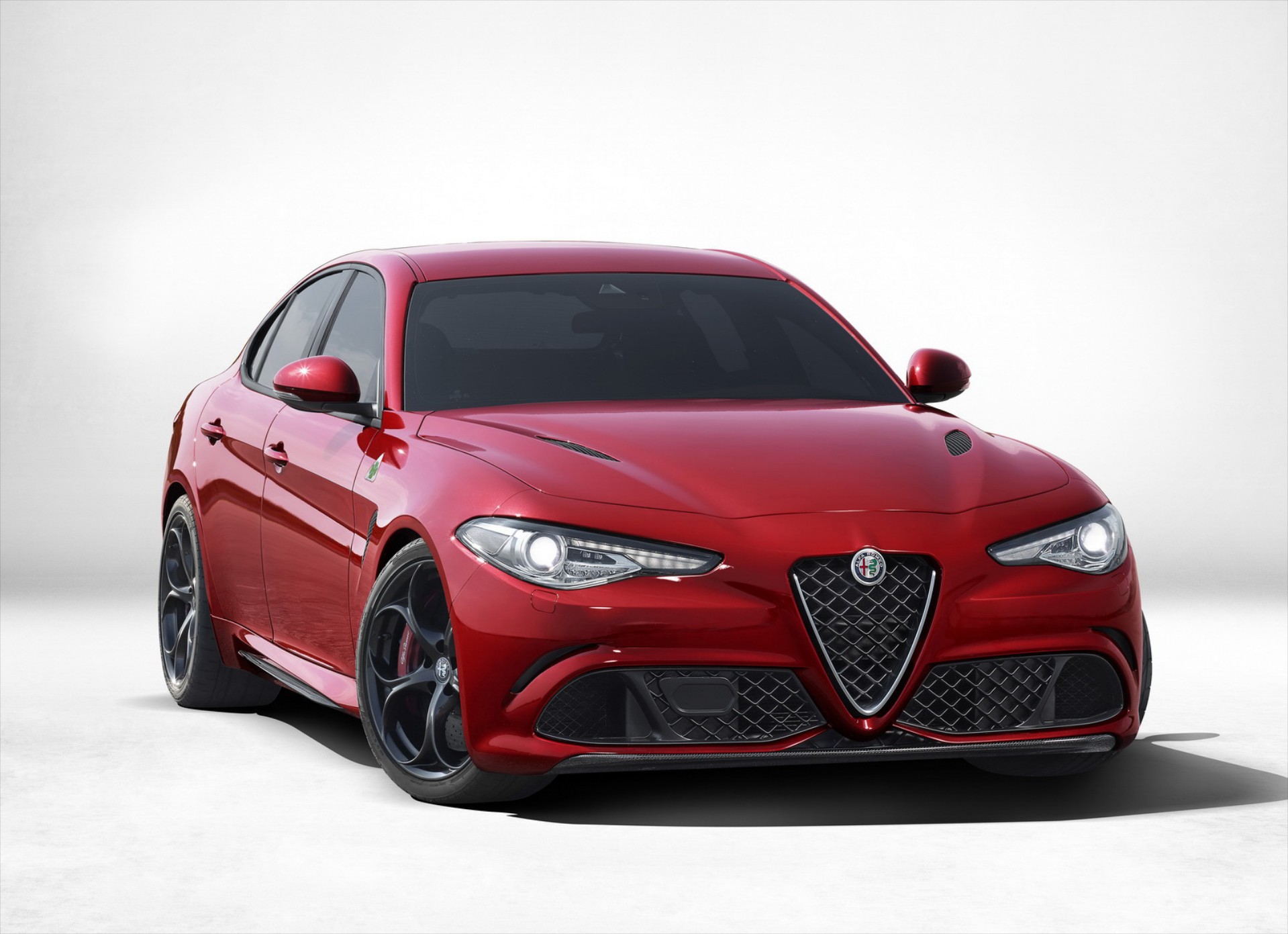 Παρουσιάστηκε η Alfa Romeo Giulia 