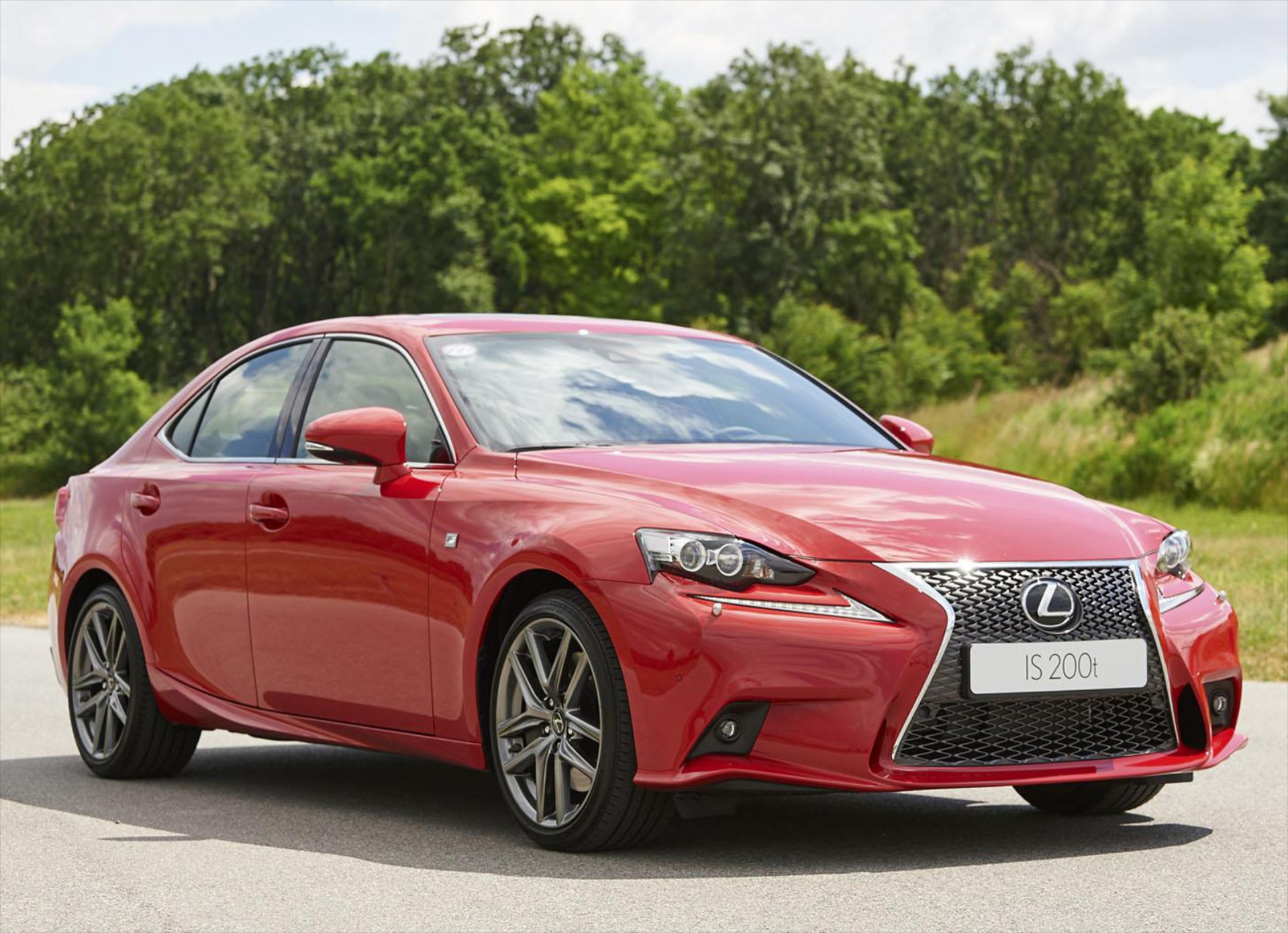 Νέο Lexus IS 200t