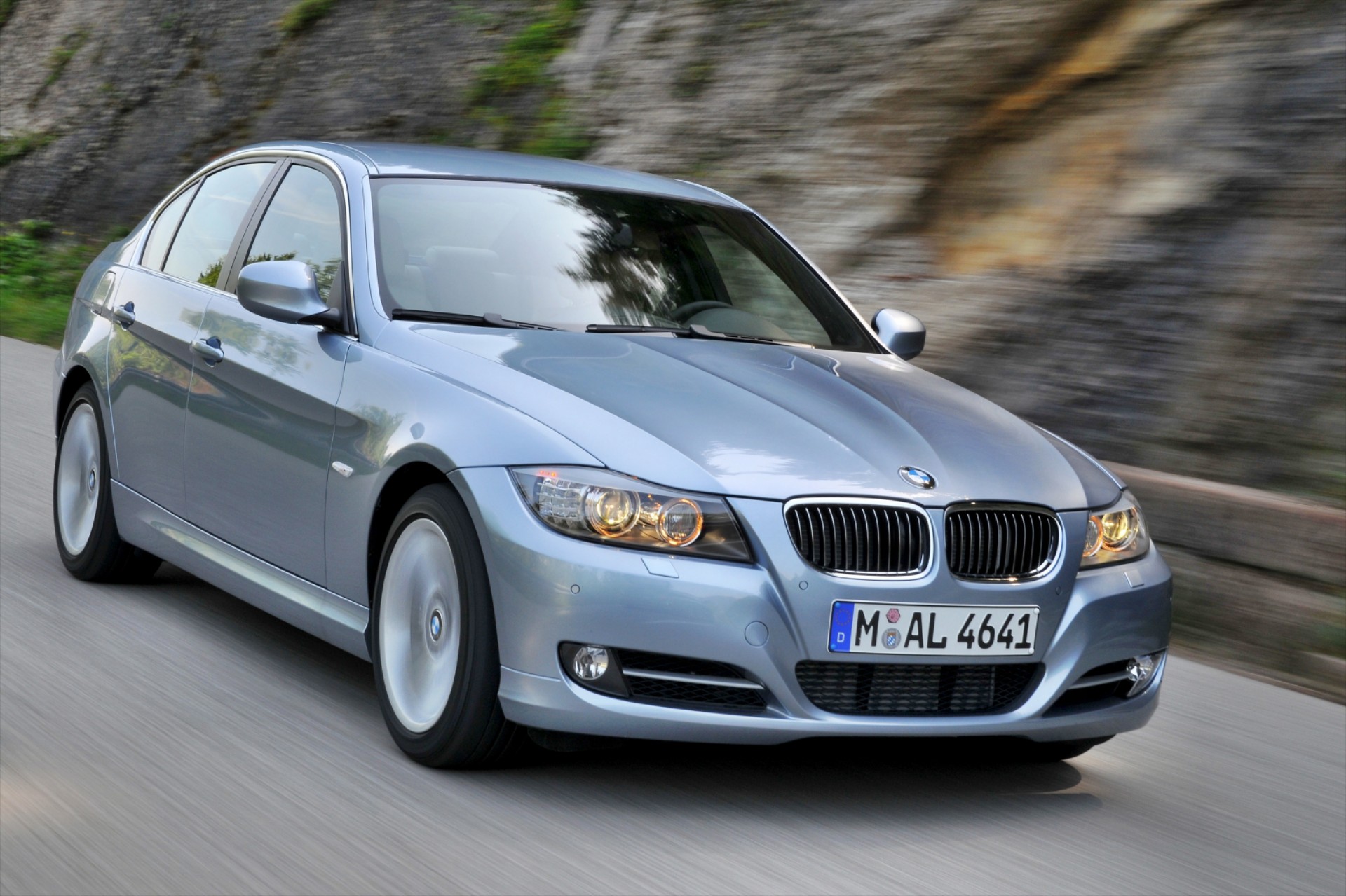 <br />
<b>Notice</b>:  Undefined property: stdClass::$title in <b>/home/www3gocar/public_html/templates/t2024/ice_c/9a1326b63621589c2d0ae49576f7df8a09573c42_0.file.box.featured.tpl.php</b> on line <b>89</b><br />
