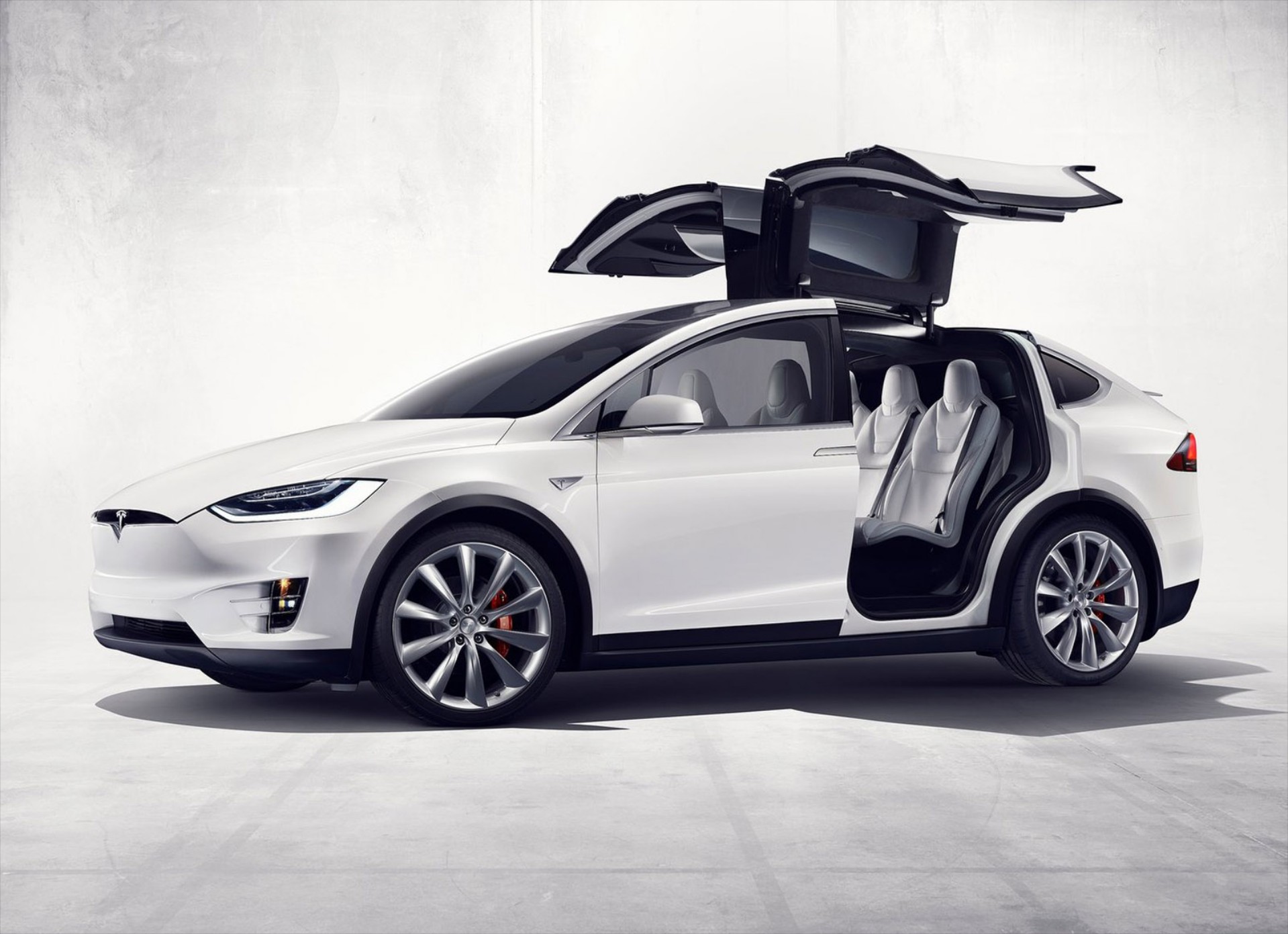 Αποκάλυψη του Tesla Model X