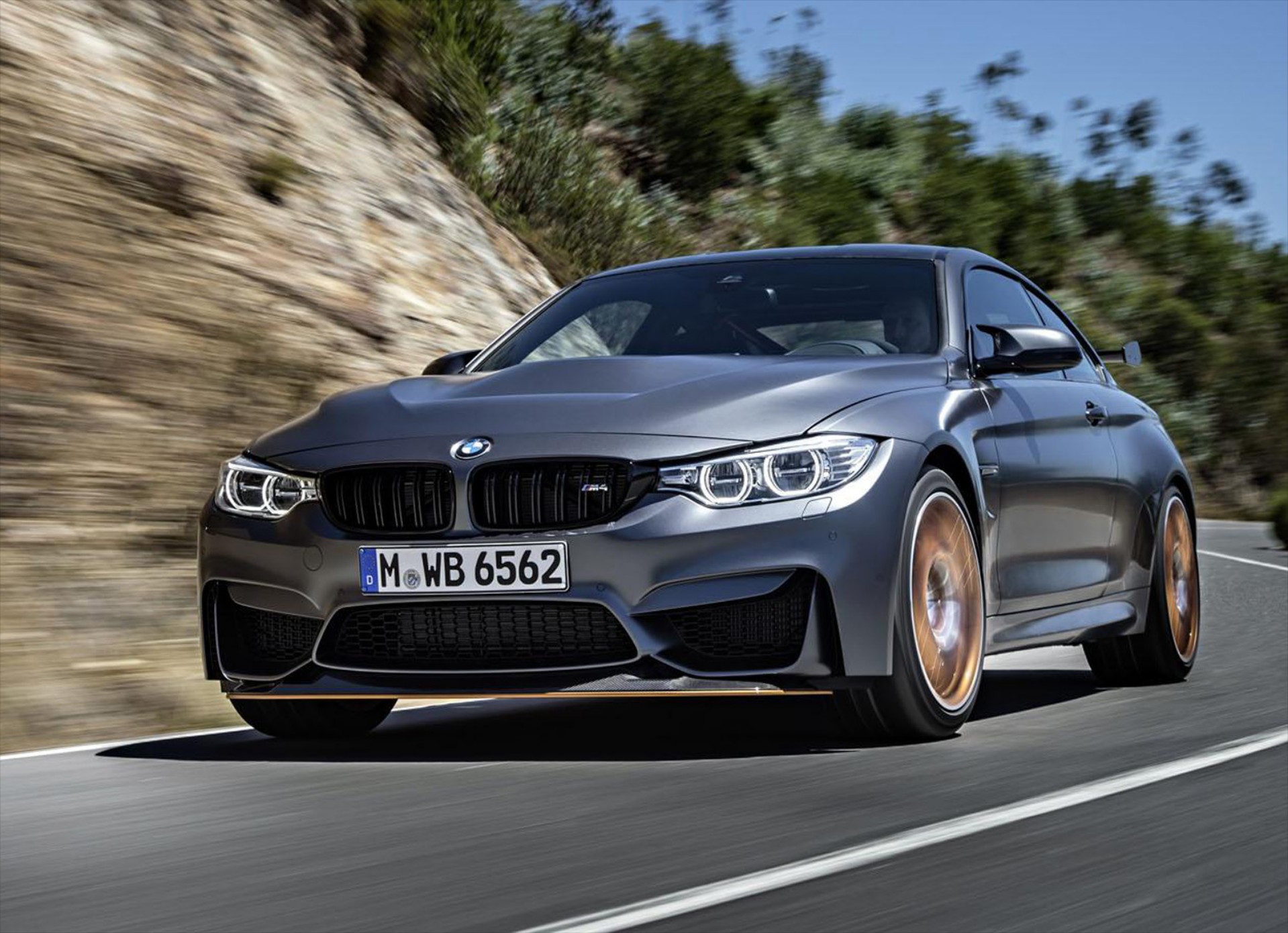 Νέα BMW M4 GTS με 500 PS (+VIDEO)