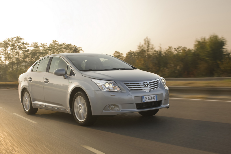 AVENSIS 1.6 Signature