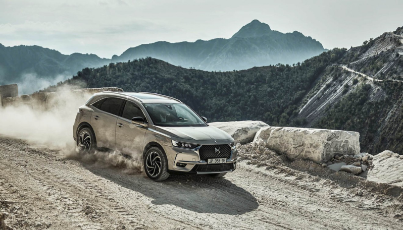 DS 7 CROSSBACK E-TENSE 225 Perfomance Line Iconic