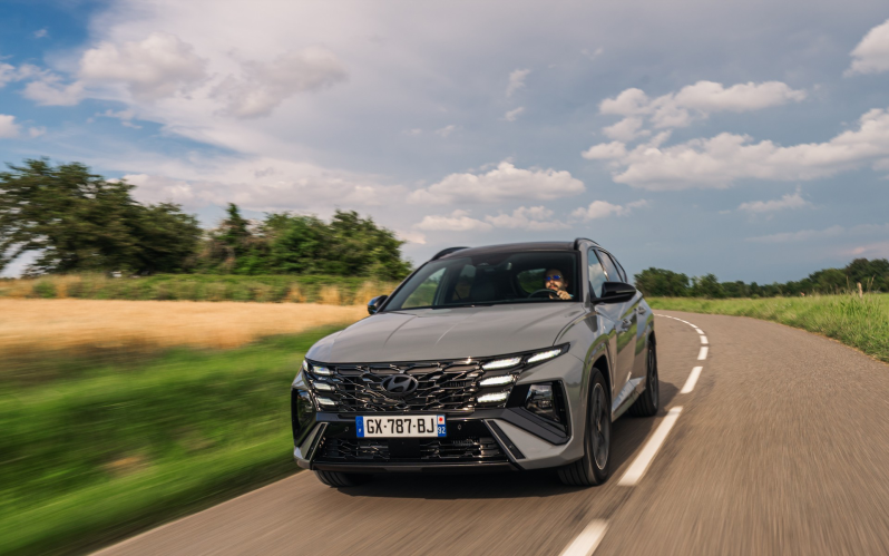 TUCSON FACELIFT HYBRID 1.6T 239hp 4WD Auto N Line TUCSON FACELIFT HYBRID 1.6T 239hp 4WD Auto N Line